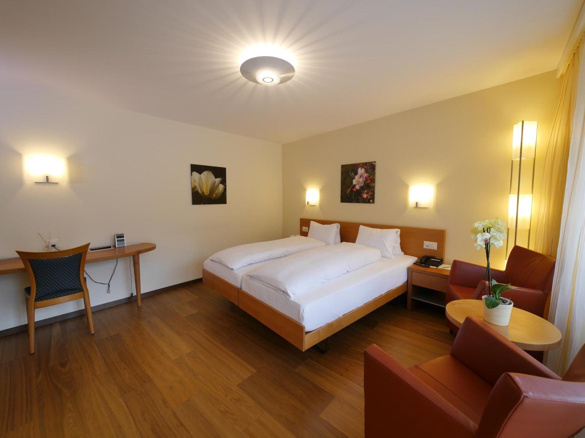 Hotel Restaurant Eichberg Seengen Room photo